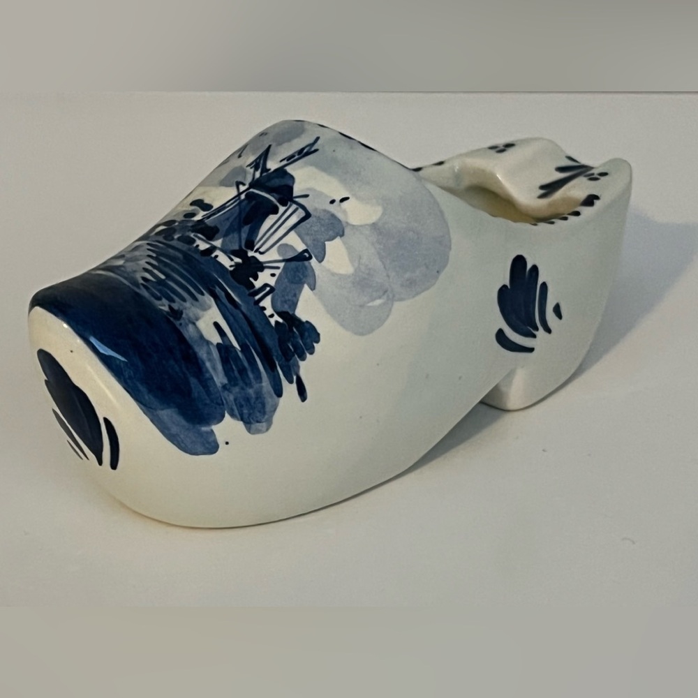 Vintage Delft Blue Hand Painted Holland Dutch Porcelain Shoe Clog Ashtray Decor